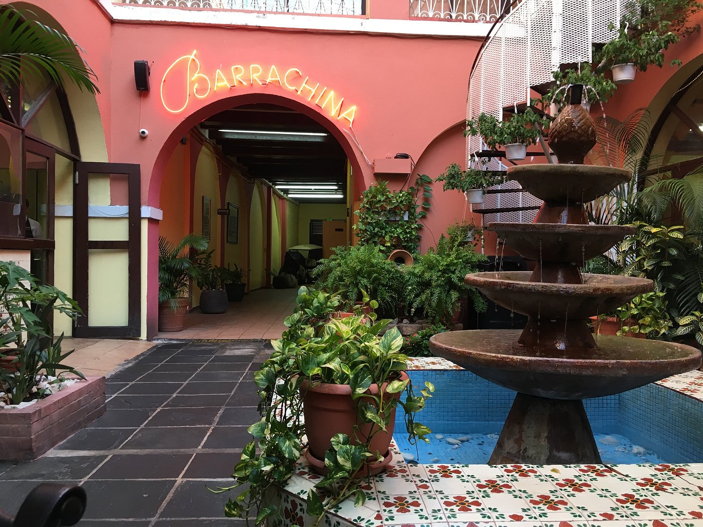 Barrachina Escambron Beach Relaxing Courtyard