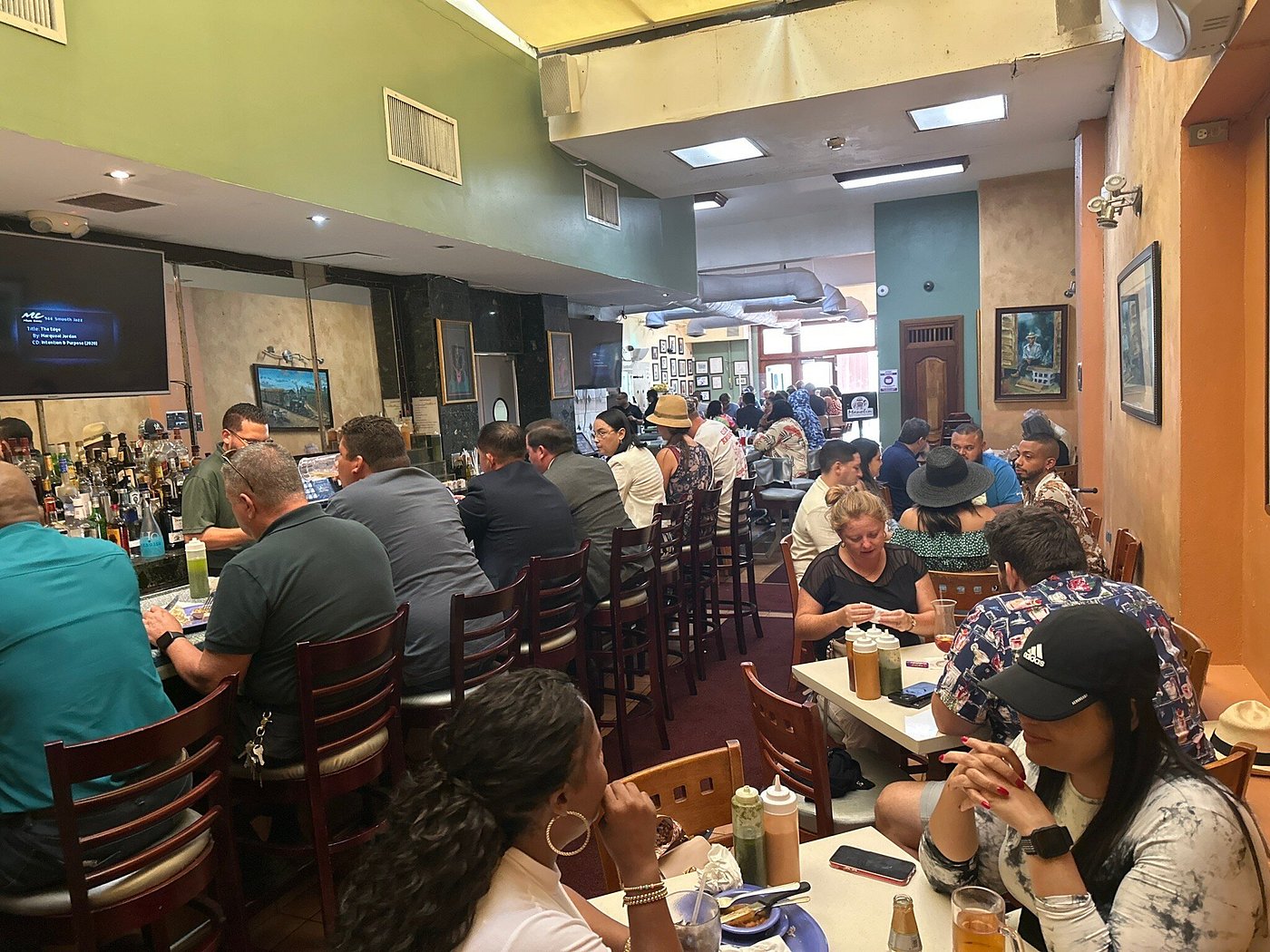 Cafe Manolin San Juan Port Interior
