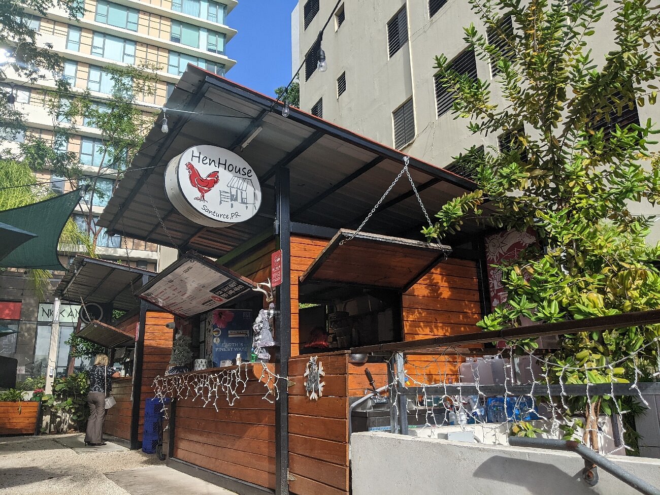 Hen House Lote 23 Santurce Puerto Rico Food Kiosks Exterior