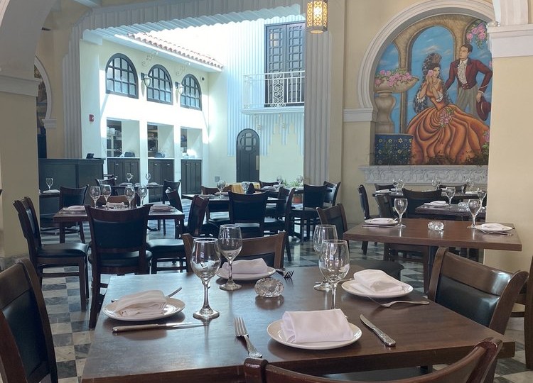 La Mallorquina San Juan Port Interior