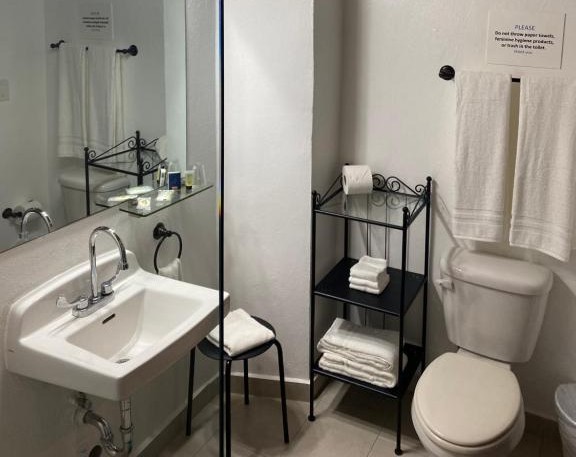 352 Guest House Hotel Boutique San Juan Port Bathroom