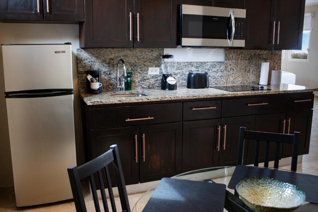 Ciqala Suites Hotel San Juan Port Kitchen