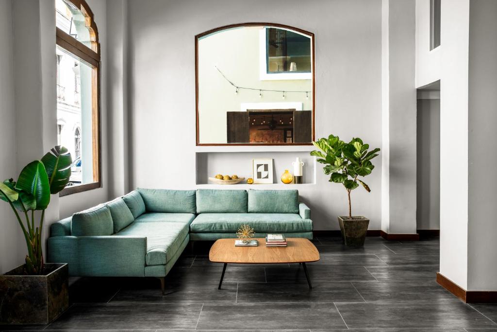 El Colonial San Juan Port Hotel Lobby