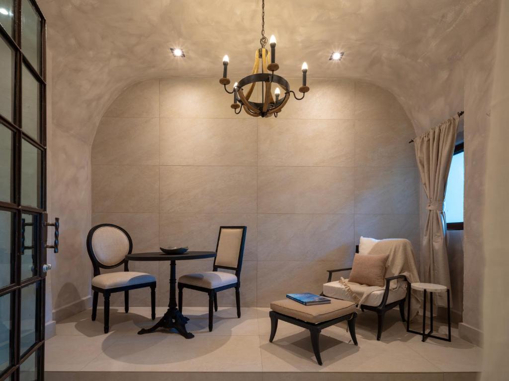 Olive Boutique Hotel Port Of San Juan Sitting Room Suite