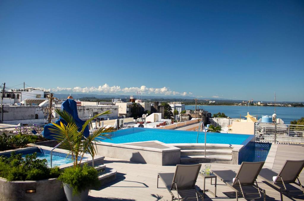 Palacio Provincial San Juan Port Rooftop Pool